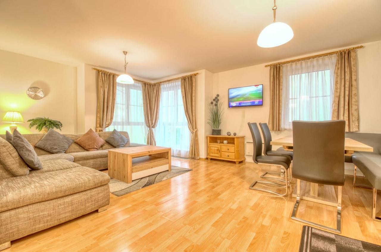 Zeller City Apt Aydin - By Alpen Apartments زيل أم سي المظهر الخارجي الصورة